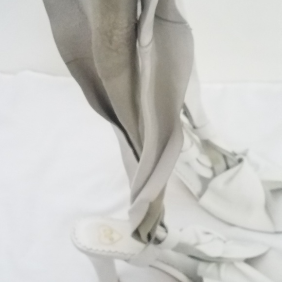 White strap up sandals - Picture 6 of 6